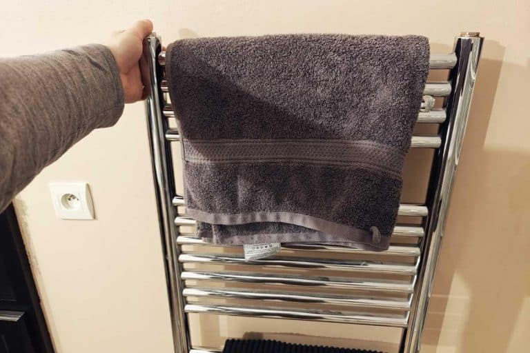 Ce gadget énergivore pourrait gonfler votre facture de 540 € par an : le dilemme du sèche-serviette enfin révélé Ce gadget énergivore pourrait gonfler votre facture de 540 € par an : le dilemme du sèche-serviette enfin révélé