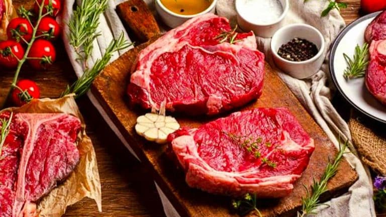 Cette coupe de viande méconnue, recommandée par un boucher, est plus tendre et savoureuse que le filet de bœuf pour un prix bien inférieur Ce morceau mystère : 50 % moins cher que le filet de bœuf, mais deux fois plus savoureux selon un boucher expert