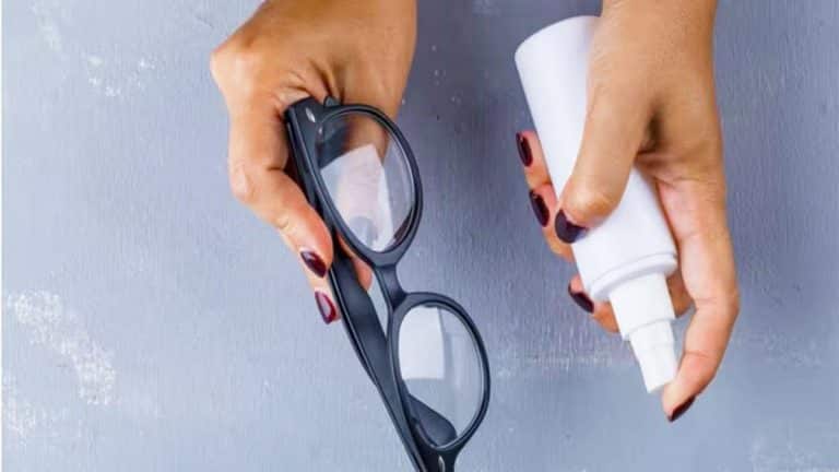 L’éclat d’origine de vos lunettes en un clin d’œil : l’astuce à 2 ingrédients qui transforme vos verres comme neuves Découvrez l’astuce magique à 2 ingrédients qui redonne à vos lunettes leur éclat d’origine en un clin d’œil