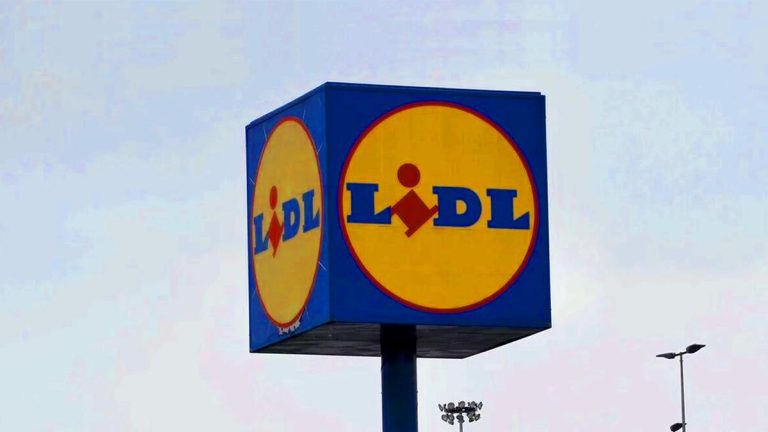 Pour seulement 12 euros, Lidl transforme votre maison en un hub high-tech : deux ports USB intégrés, adieu les chargeurs encombrants