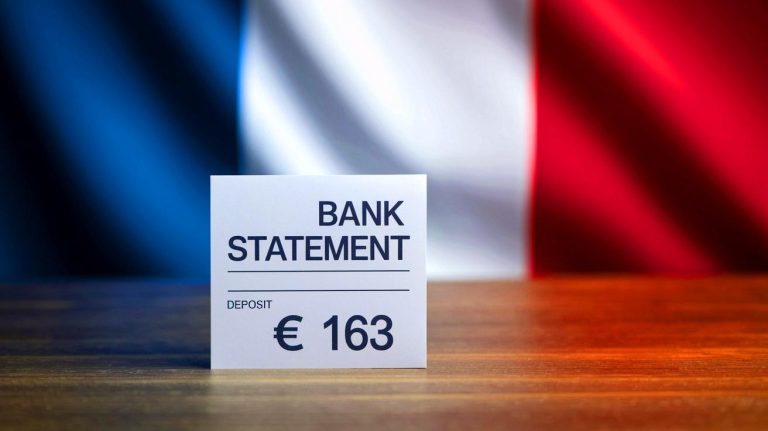 6 millions de Français sous le feu des projecteurs : ce virement surprise de 163€ en moyenne chamboule leur quotidien 6 millions de Français sous le feu des projecteurs : ce virement surprise de 163€ en moyenne chamboule leur quotidien