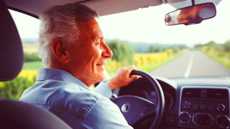« 85 ans : cet âge inattendu fixe la limite pour conduire en toute sécurité selon le code de la route » « 85 ans : cet âge inattendu fixe la limite pour conduire en toute sécurité selon le code de la route »
